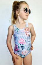 Load image into Gallery viewer, Boho - Racerback zip